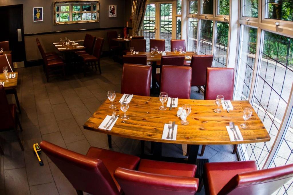 Briars Hall Hotel Burscough Екстер'єр фото